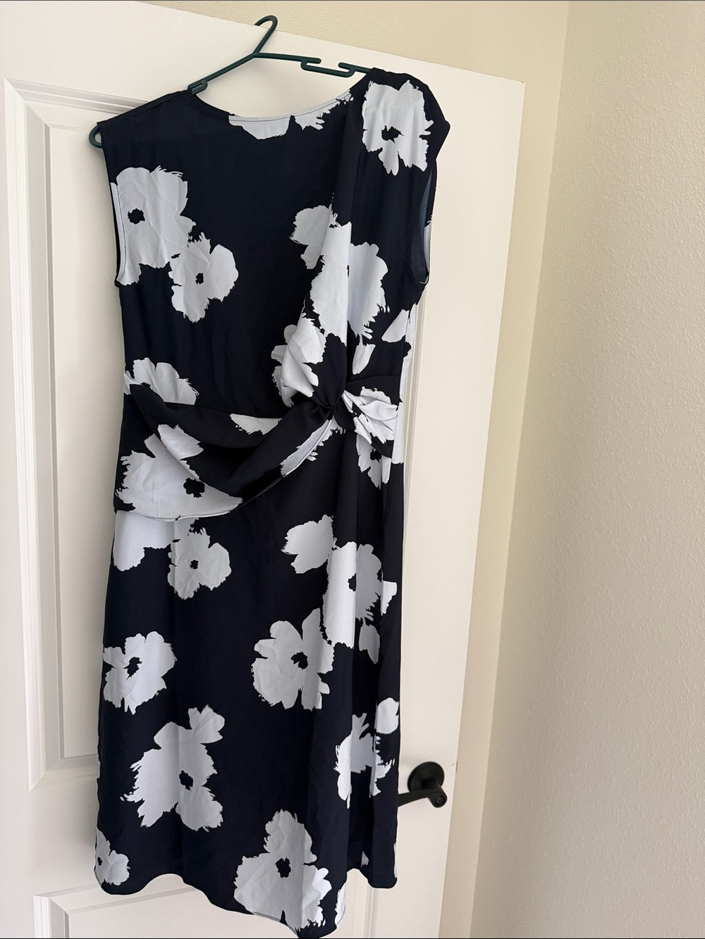 Ann Taylor Black and White One-Shoulder Floral Knot-Waist Dress